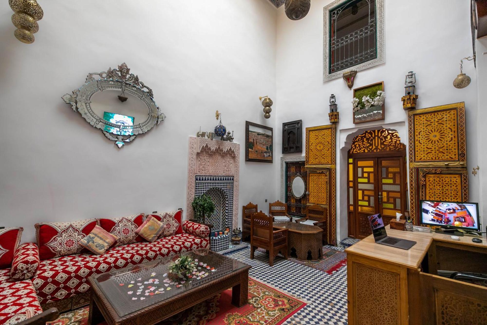 Riad Fes Allouch Экстерьер фото