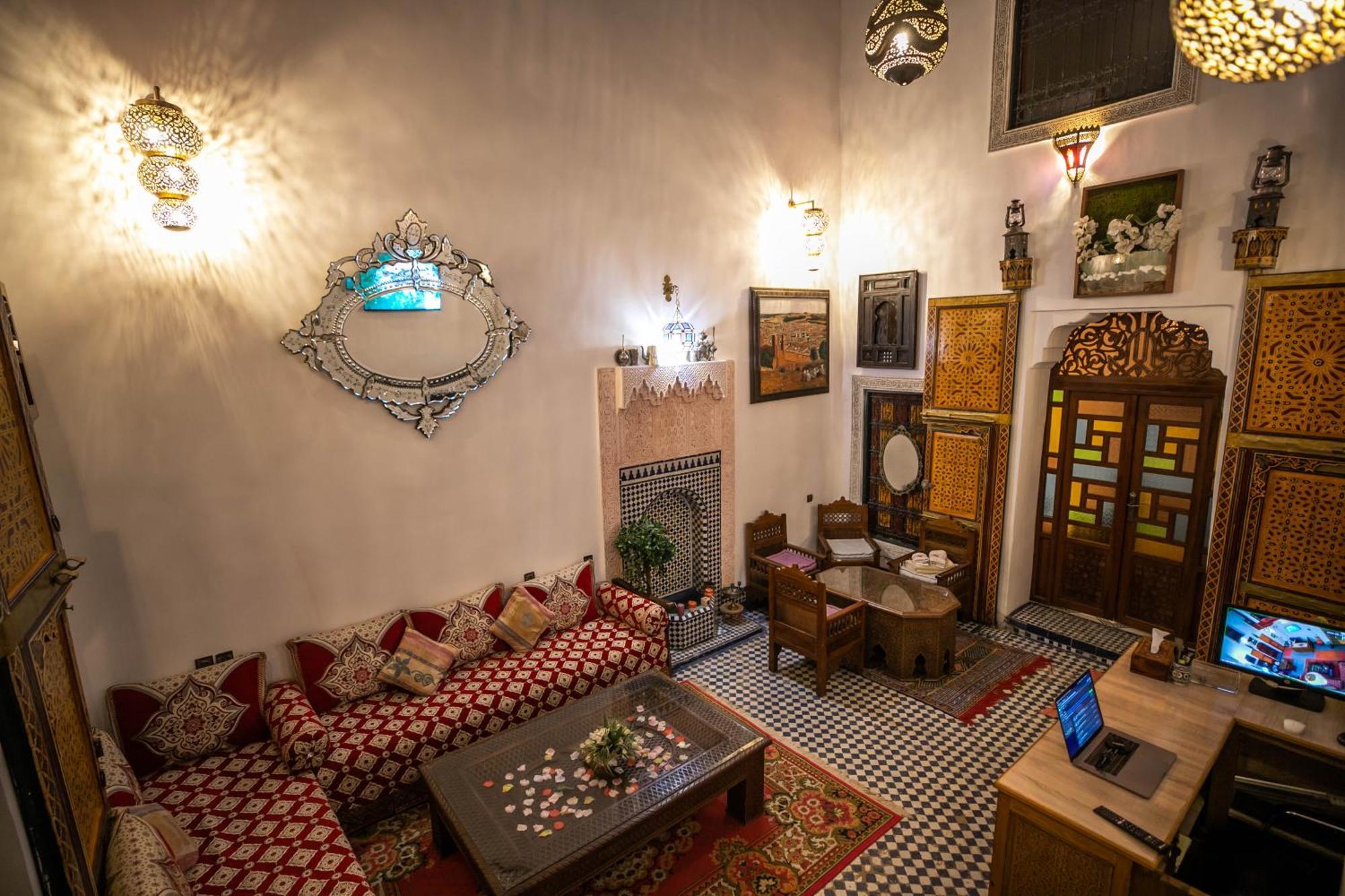 Riad Fes Allouch Экстерьер фото