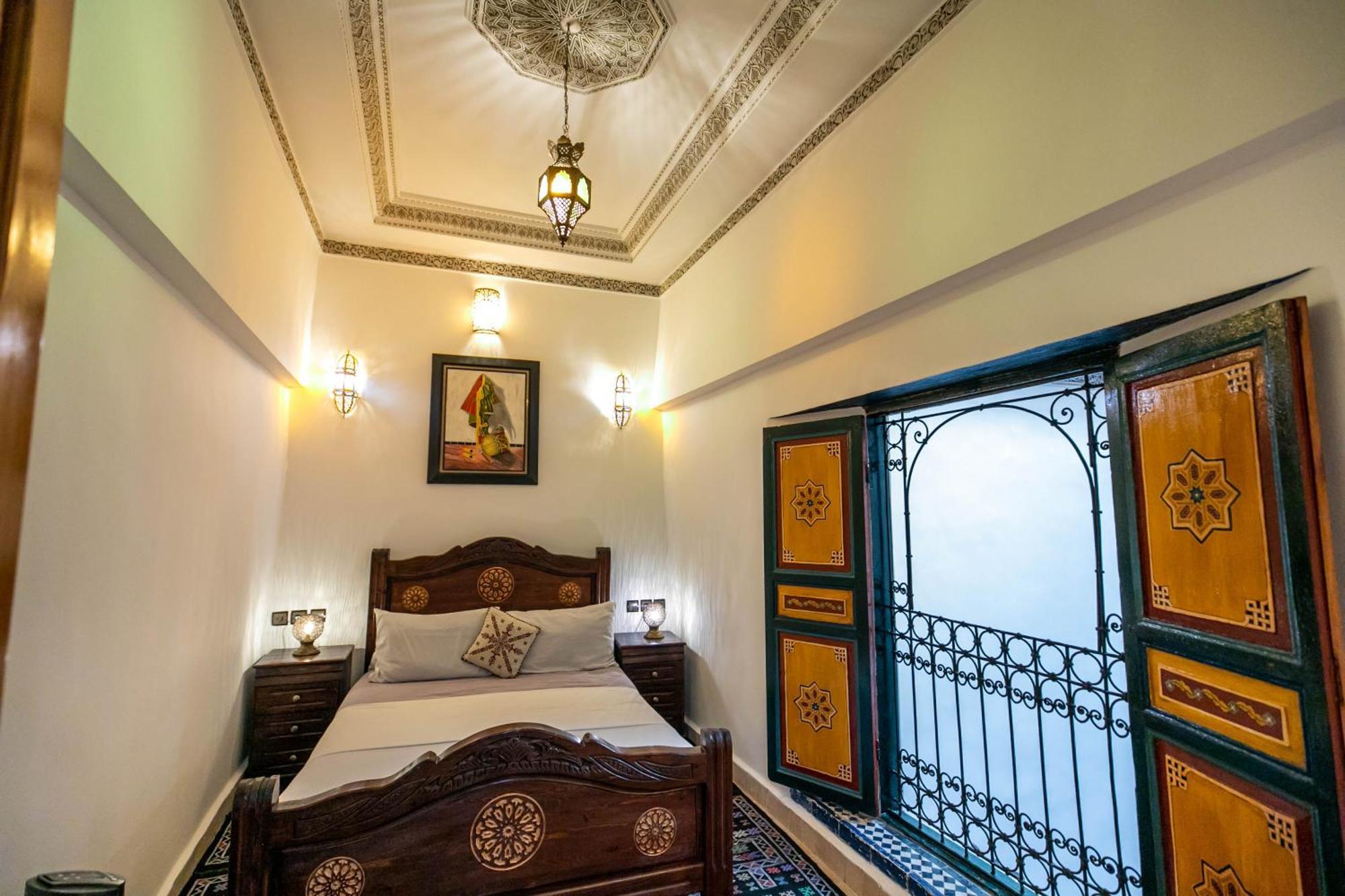 Riad Fes Allouch Экстерьер фото
