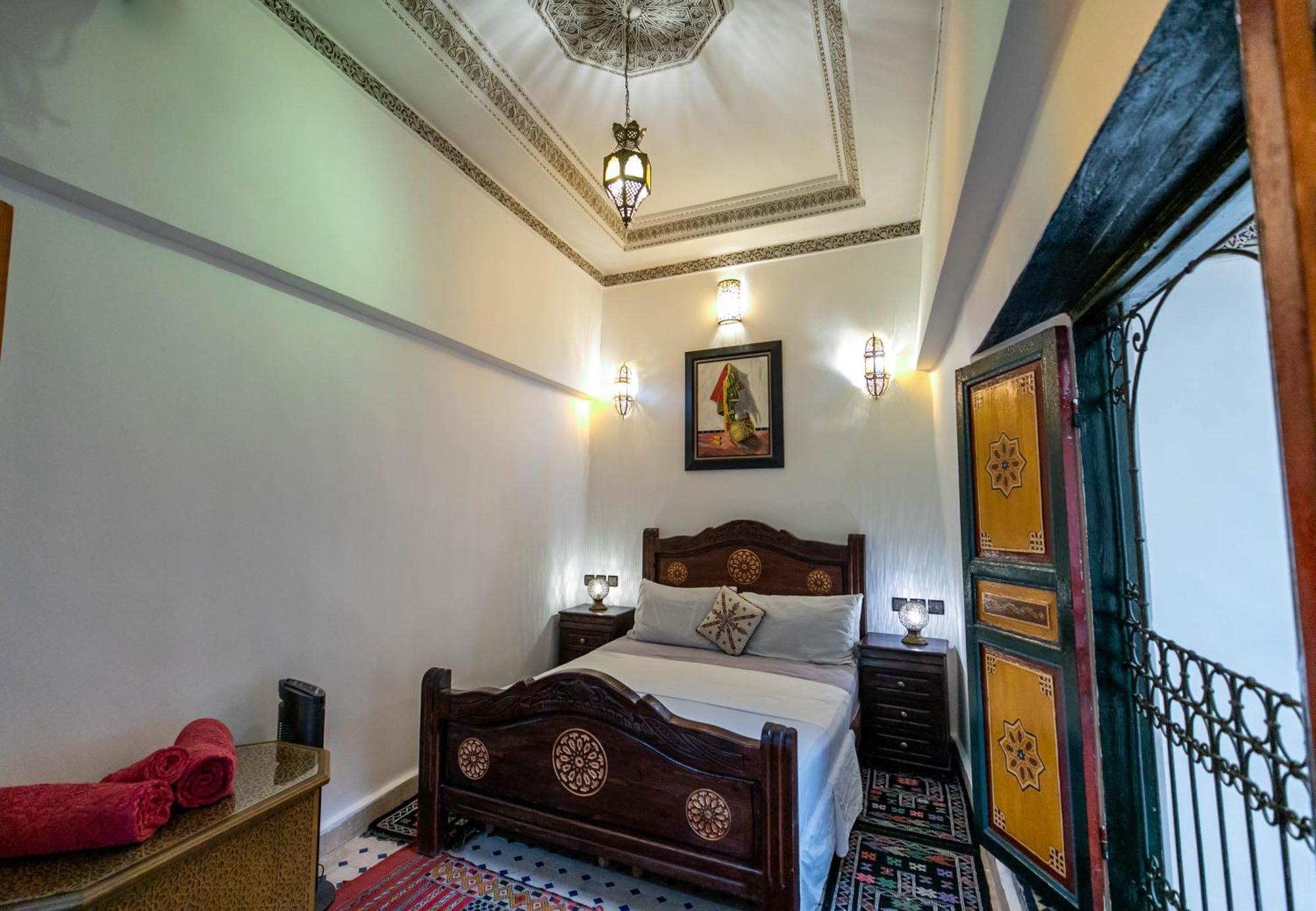 Riad Fes Allouch Экстерьер фото