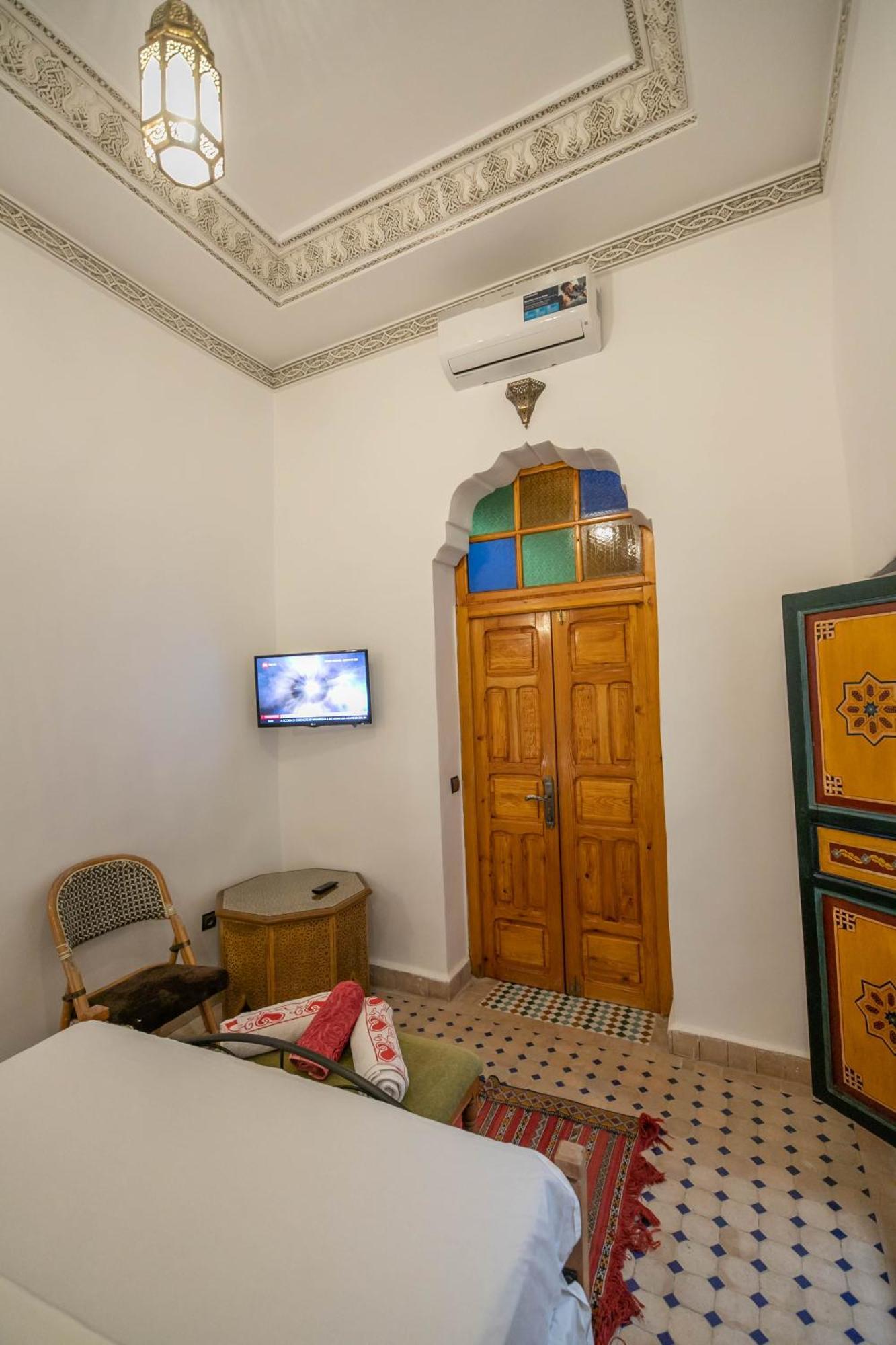 Riad Fes Allouch Экстерьер фото